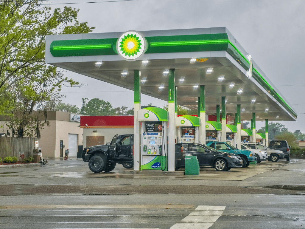 كيفية الحفاظ على محطة وقود نظيفة: نصائح للامتثال