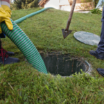 تنظيف خزانات النفط: لضمان الكفاءة والسلامة وحماية البيئة