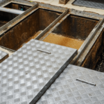 تنظيف مصيدة الشحوم باستخدام AquaQuick